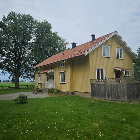 Oernsro Boende Och Staellplatser Skara Pokój zdjęcie